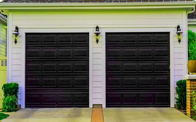 exterior color for garage walls