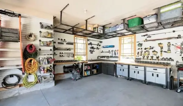 Wall-mounted storage systems garage