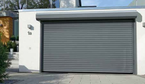 Roll-up garage doors modern