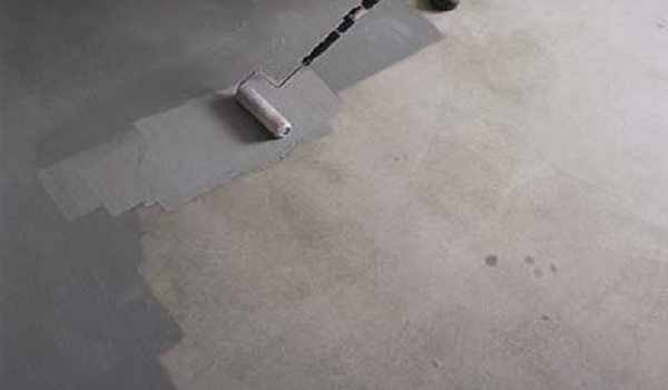 applying a concrete primer floor