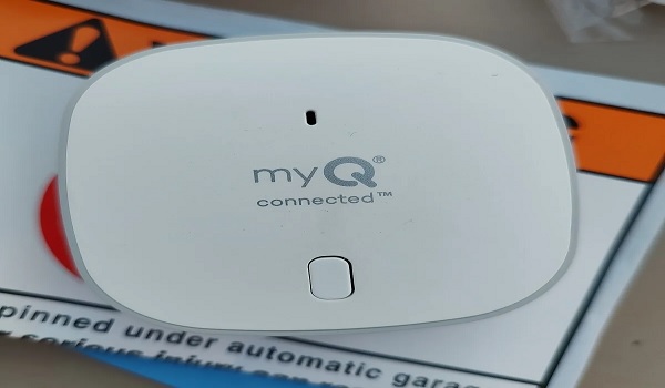 setting up the myq app chamberlain B2405