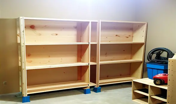 garage shelves with 2x4