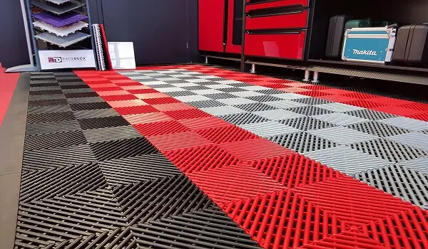 RaceDeck FreeStyle Garage Floor Tiles