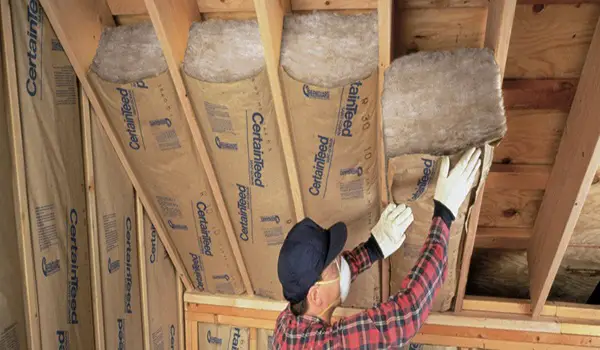 ceiling insulation installation