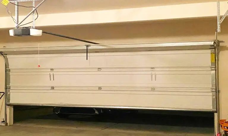 liftmaster garage door won't stay closed