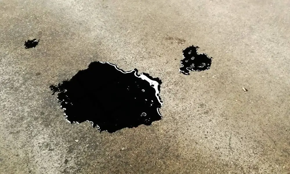 how to clean oil off garage floor